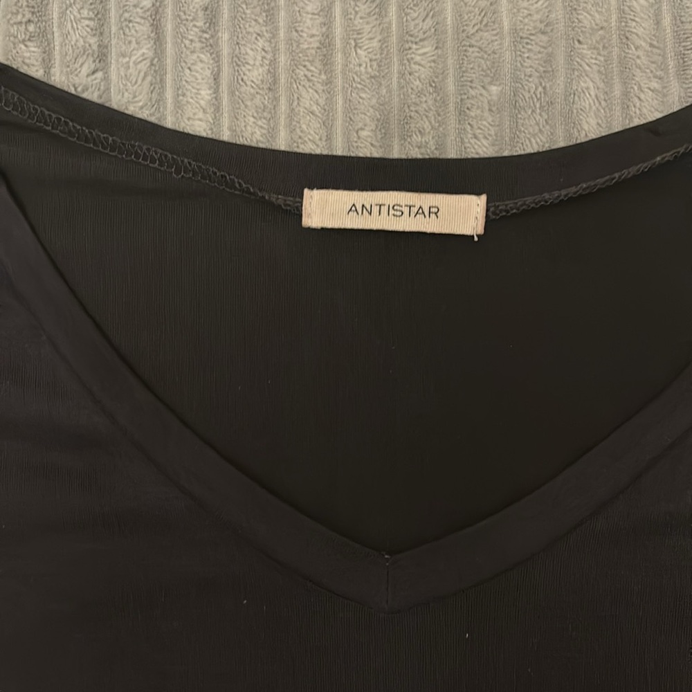 Side Split Tee - Picture 3 of 4